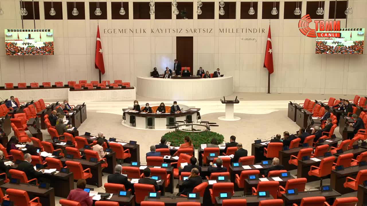 ABDULKADİR KARADUMAN: “POLİS ATAMA VE YER DEĞİŞTİRME YÖNETMELİĞİNE DAİR CUMHURBAŞKANI KARARI GERİ ÇEKİLMELİDİR”