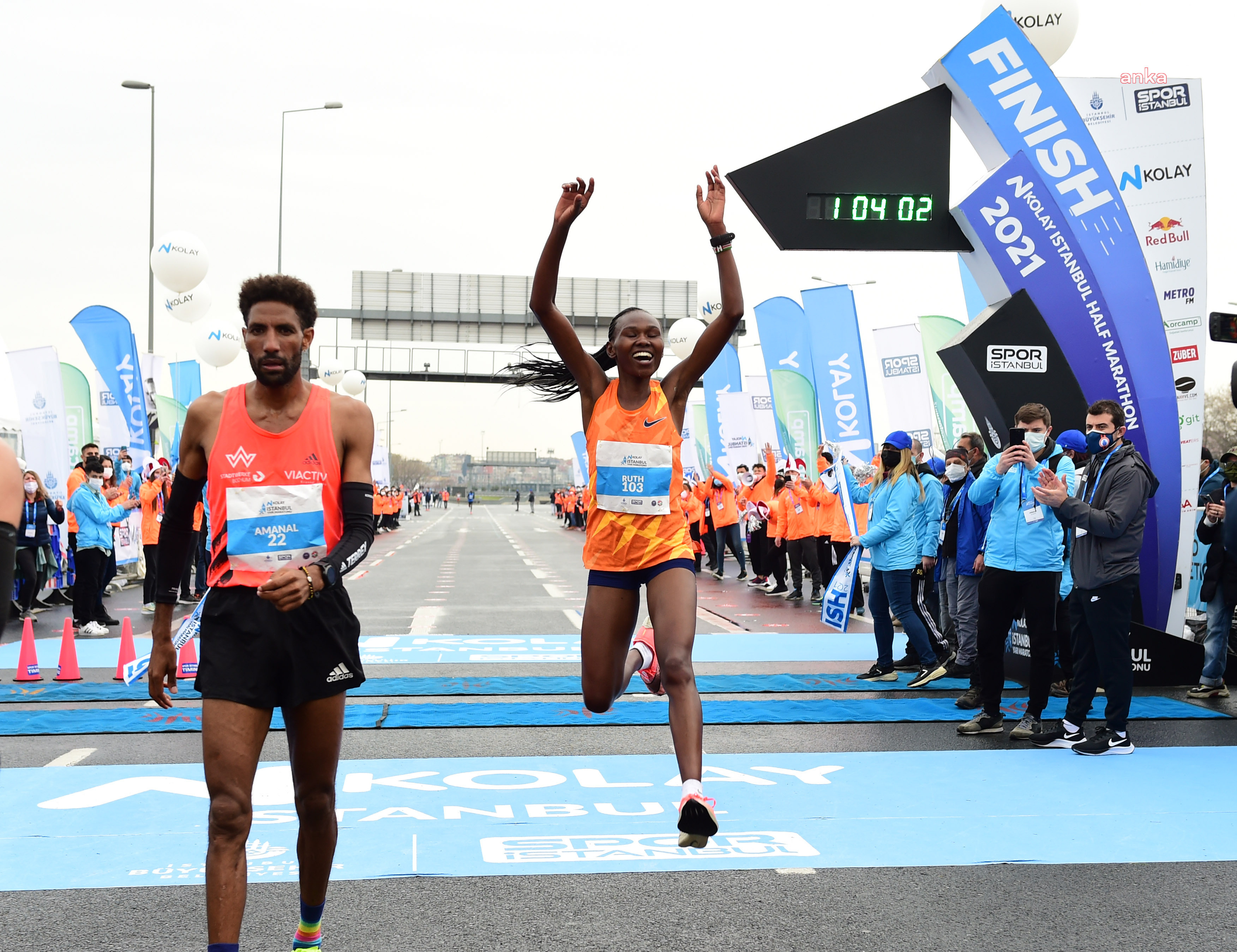 N KOLAY İSTANBUL YARI MARATONU’NUN PARKURU PAZAR SABAHI TRAFİĞE KAPATILACAK