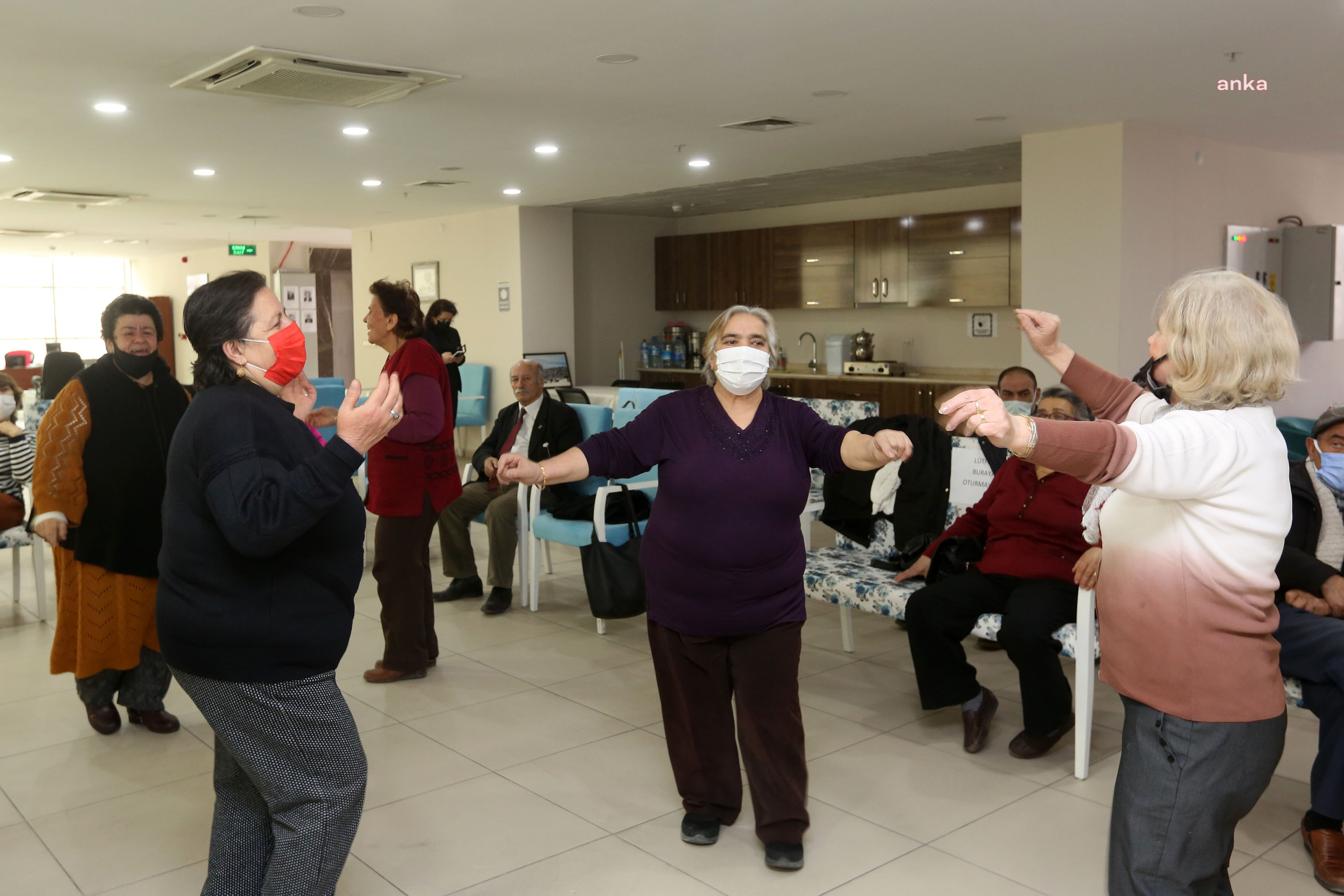 YENİMAHALLE’DE YAŞLILARA SAYGI HAFTASI KUTLANDI