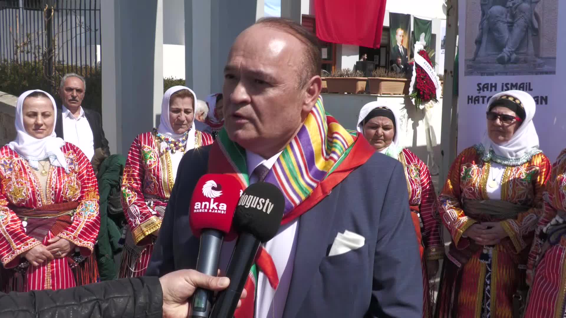 İZMİR'DE HAZRETİ ALİ'NİN DOĞUM GÜNÜ VE NEVRUZ BAYRAMI KUTLANDI