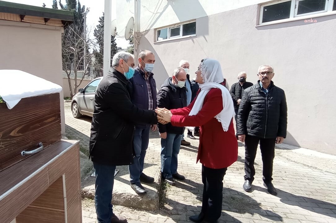 İZMİT BELEDİYE BAŞKANI HÜRRİYET, BALOĞLU AİLESİ'NE BAŞSAĞLIĞI DİLEDİ