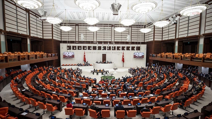 MUHALEFET, SEÇİM MEVZUATINDA DEĞİŞİKLİK TEKLİFİNE ŞERH DÜŞTÜ: “TEMSİLDE ADALETSİZLİK KOLTUKTA İSTİKRAR”