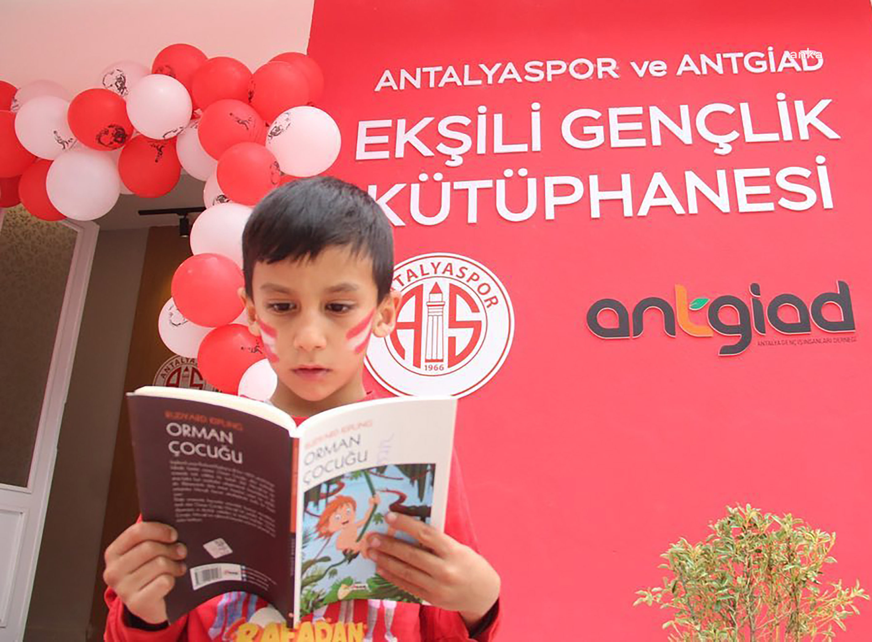 ANTALYASPOR KÜTÜPHANESİ AÇILDI