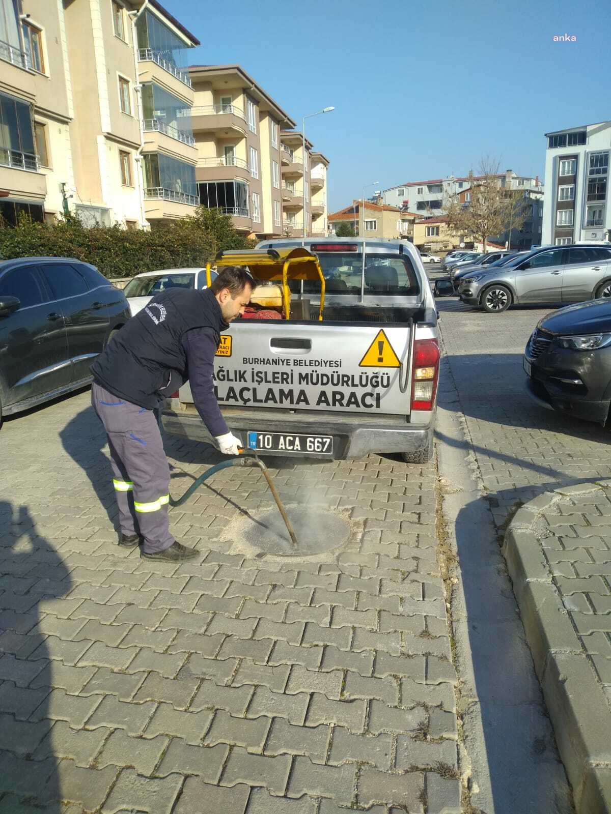 BURHANİYE BELEDİYESİ İLAÇLAMA ÇALIŞMALARINI HIZLANDIRDI