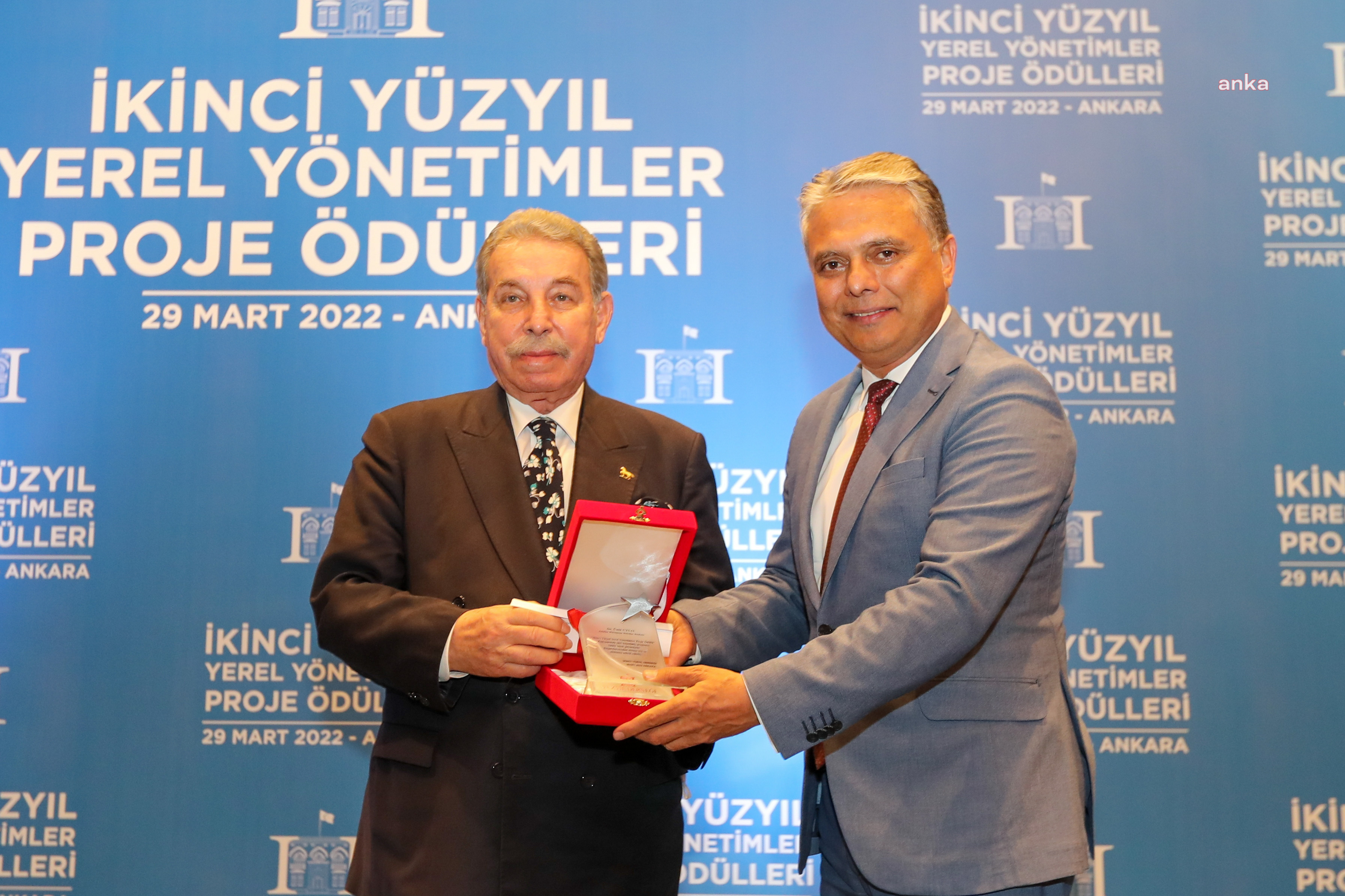 MURATPAŞA BELEDİYESİ'NİN HAYATA GEÇİRDİĞİ "ÇEVRECİ KOMŞU KART"A BİR ÖDÜL DAHA