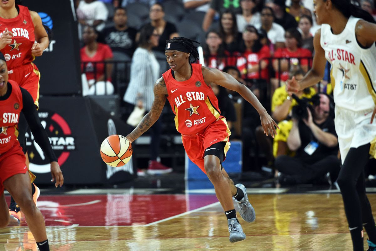 İZMİT BELEDİYESPOR, WNBA YILDIZINI RENKLERİNE BAĞLADI