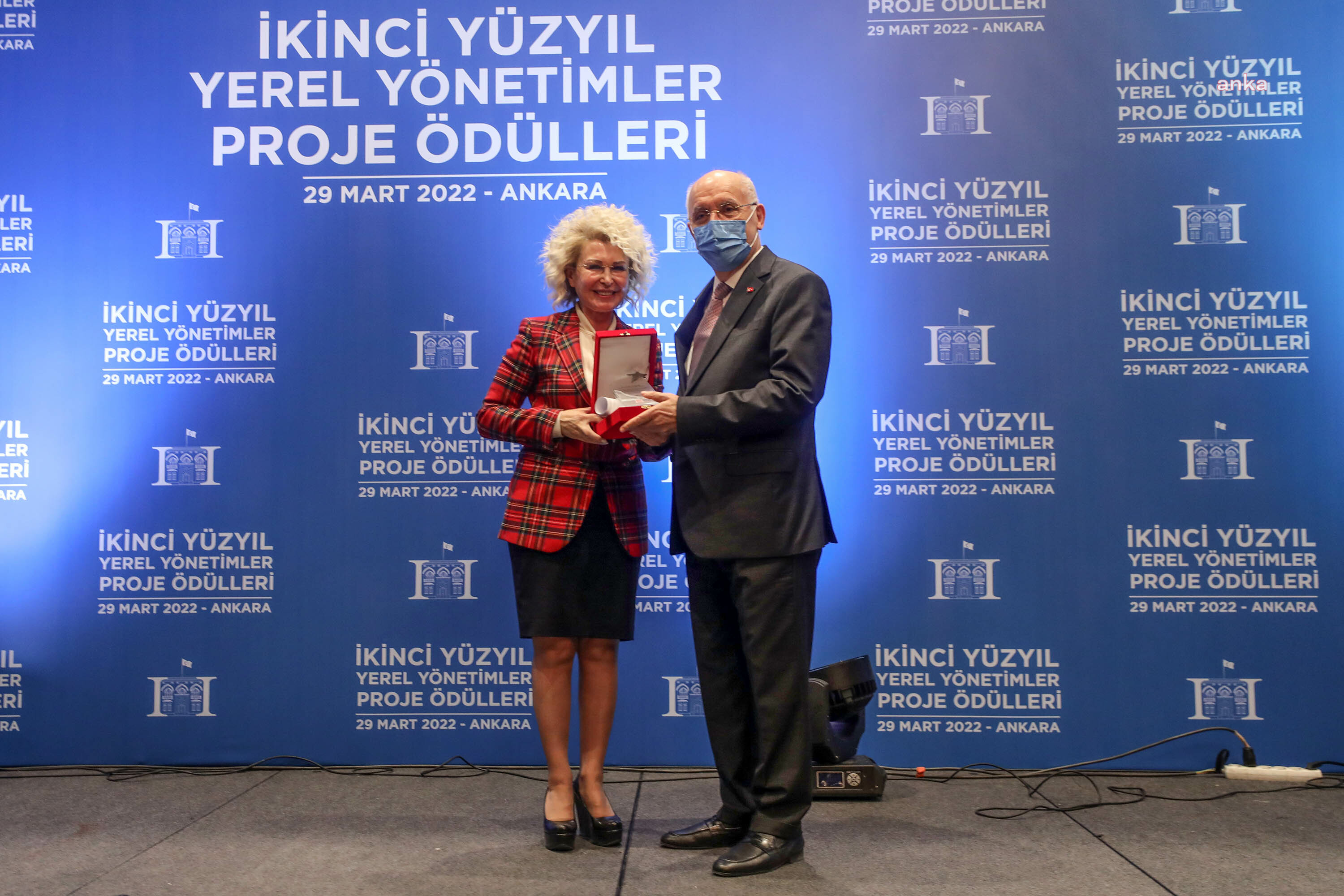 YENİMAHALLE BELEDİYESİ’NİN “DERMAN MARKET” PROJESİ ÖDÜL ALDI
