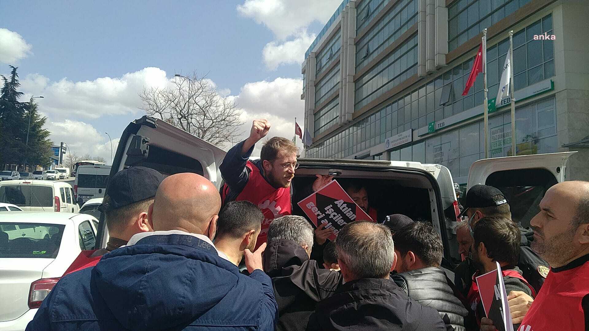 EYLEM YAPMAK İSTEYEN ENERJİSA İŞÇİLERİ GÖZALTINA ALINDI