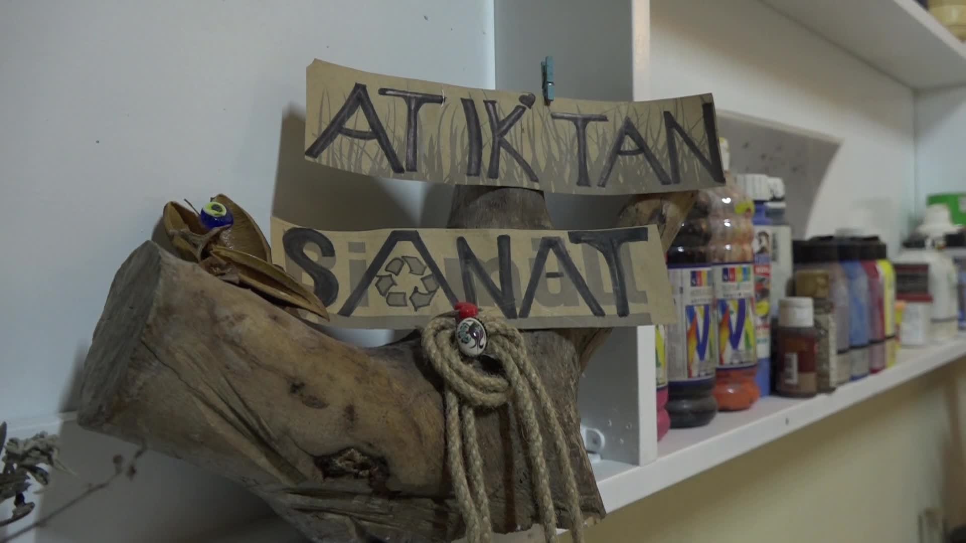 BORNOVA’DA ATIKLAR SANAT ESERİNE DÖNÜŞÜYOR
