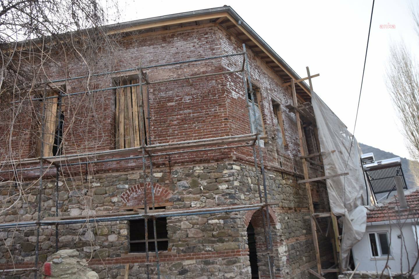 TEKİRDAĞ UÇMAKDERE'DEKİ TARİHİ TAŞ BİNA RESTORE EDİLİYOR