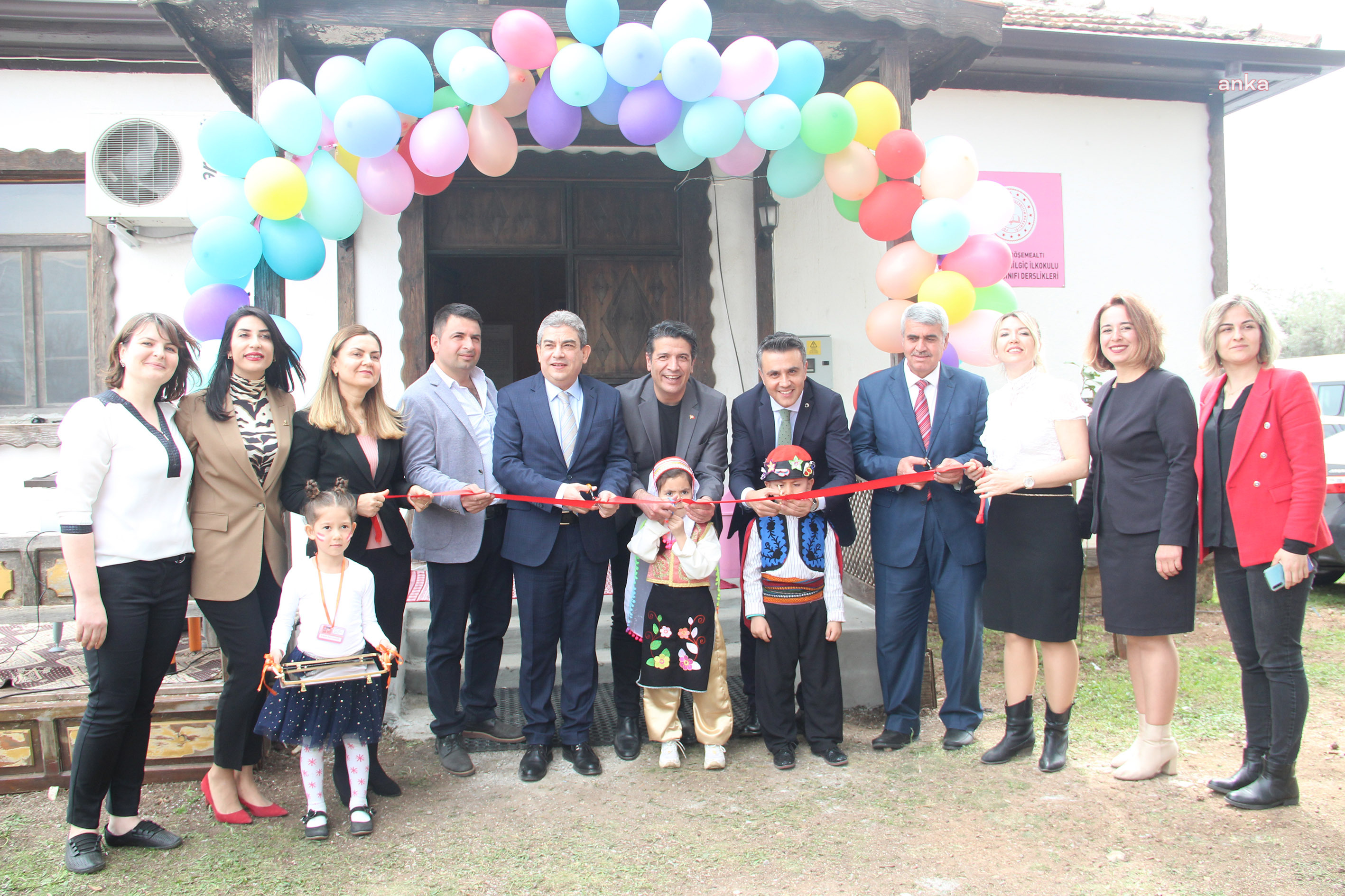 DÖŞEMEALTI BELEDİYE BAŞANI GENÇ, DERELİ MAHALLESİ ANA SINIFININ AÇILIŞINA KATILDI