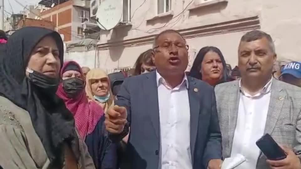 CHP'li PURÇU ROMAN MAHALLESİNDE MADDE BAĞIMLILIĞINA KARŞI ÖNLEM ALINMAMASINA TEPKİ GÖSTERDİ: GENÇLERİN YÜZDE 80'İ BAĞIMLI, KİMSE KILINI KIPIRDATMIYOR