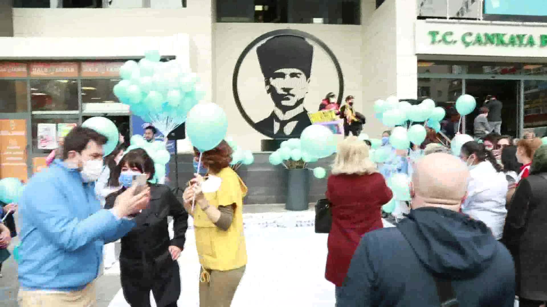 ÇANKAYA'DAN OTİZME MAVİ IŞIK