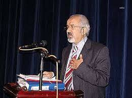 EĞİTİM-SEN YAYIN KURULU ÜYESİ PROF. DR. ALTINTAŞ: “VAKIFLARIN ÜNİVERSİTE KURMASI ANAYASA’YA AYKIRI”