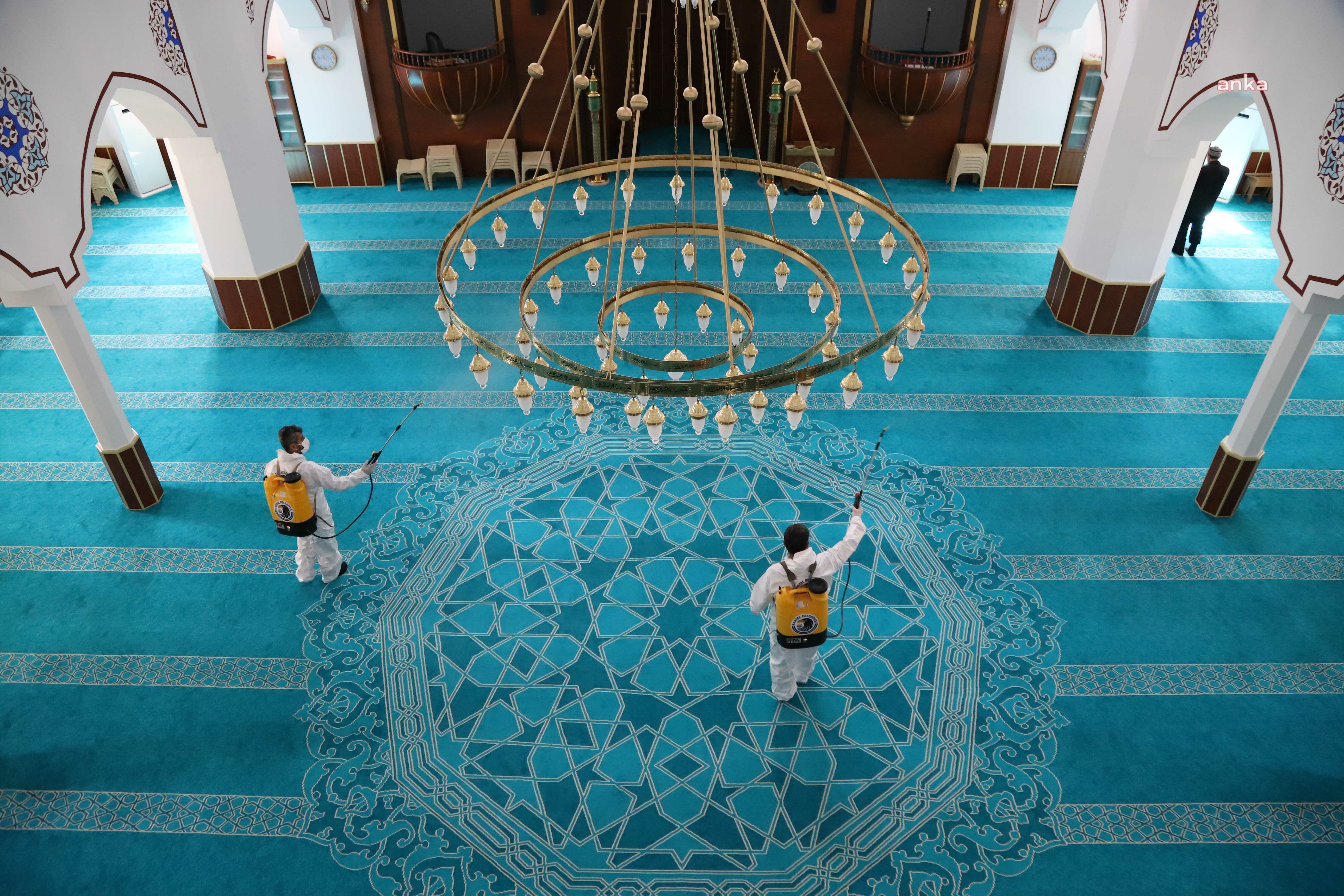 KARTAL’DA RAMAZAN AYI ÖNCESİ CAMİLER DEZENFEKTE EDİLDİ