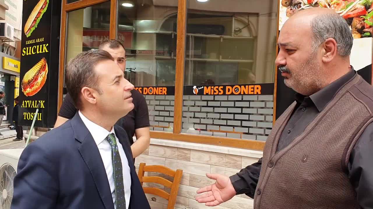 BALIKESİRLİ LOKANTACI: “AİLECEK ÇALIŞIYORUZ. İŞİN İÇİNDEN ÇIKAMIYORUZ. ELEKTRİĞİM KESİK, SUYUM KESİK”
