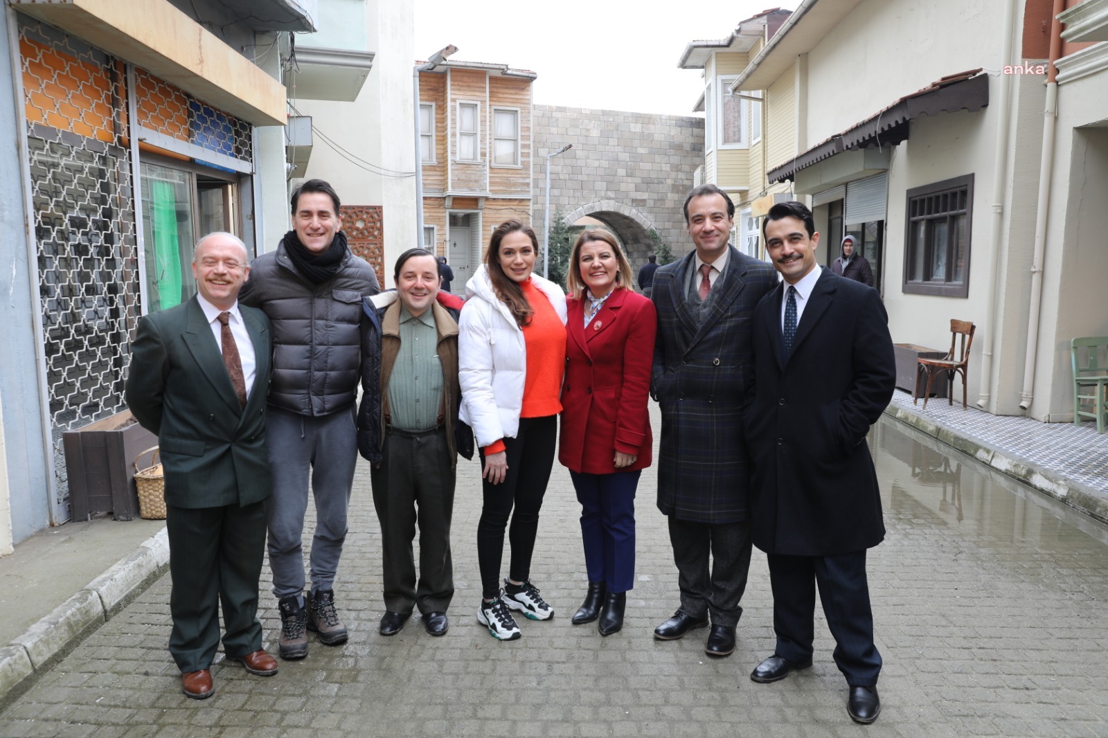 İZMİT BELEDİYE BAŞKANI HÜRRİYET “LEYLA HANIM” FİLM SETİNİ ZİYARET ETTİ