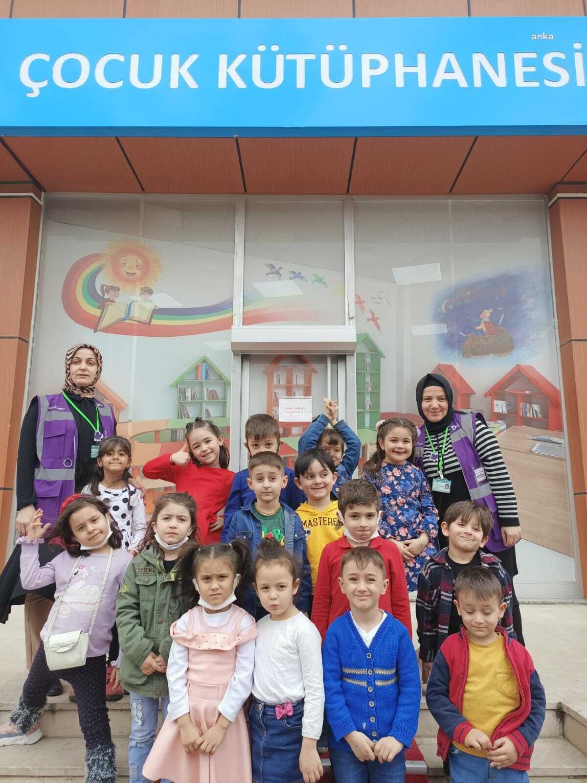 ANAOKULU ÖĞRENCİLERİ İZGİM ÇOCUK KÜTÜPHANESİNİ ZİYARET ETTİ