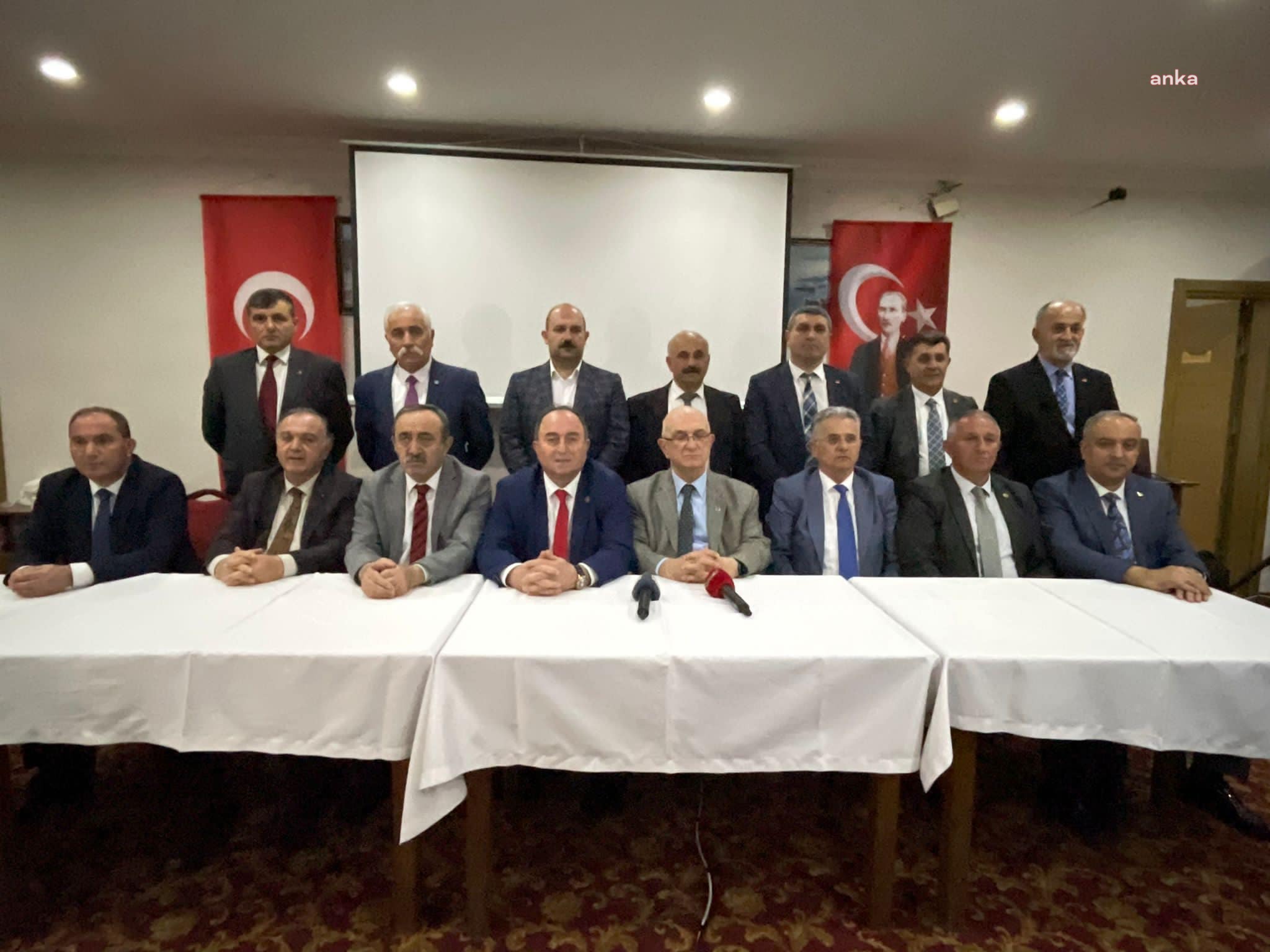 ARTVİN'DE CHP'Lİ BELEDİYELERİN 'HALKIMIZA HESAP VERİYORUZ' PROGRAMI TAMAMLANDI