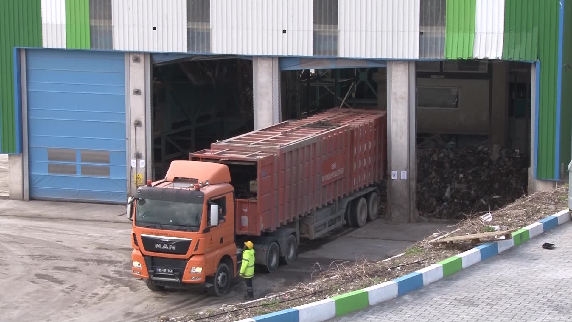 İZMİR’DE BERGAMA ENTEGRE KATI ATIK YÖNETİM TESİSİ 8 NİSAN'DA AÇILACAK