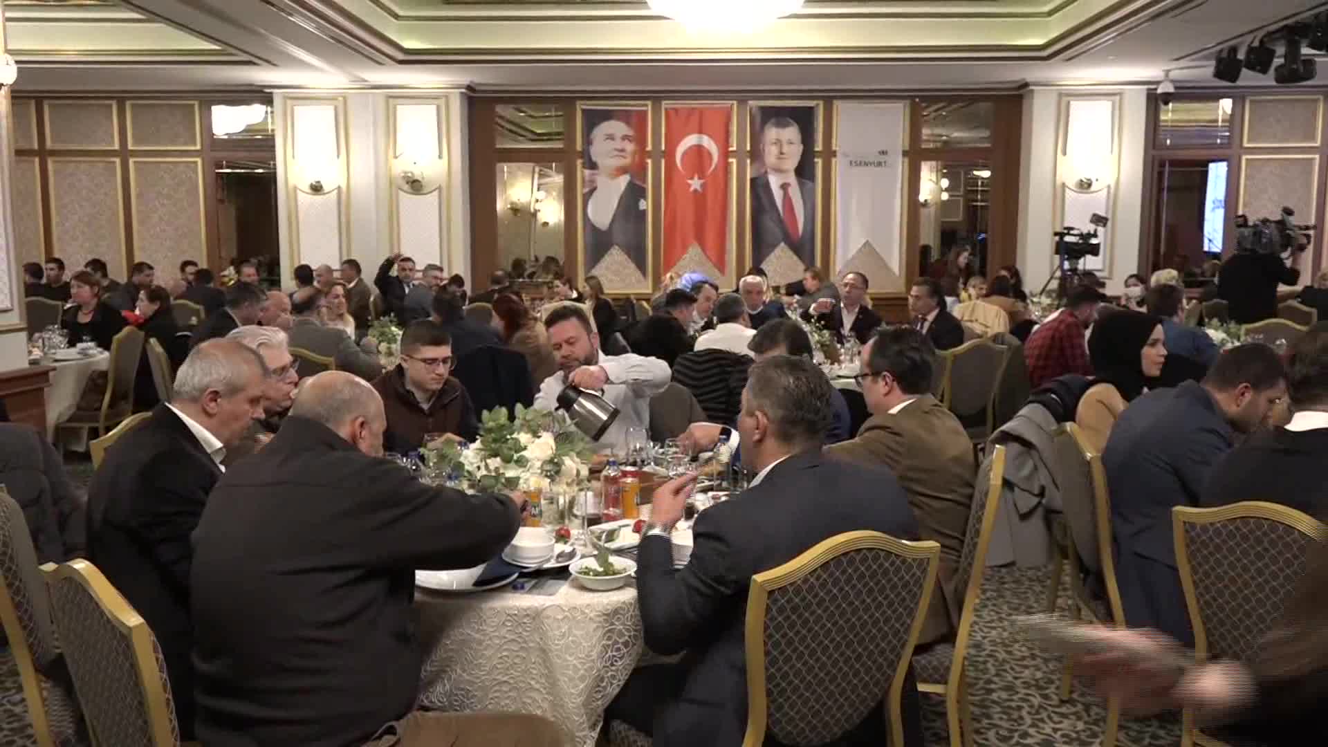 BÖLGE SANAYİCİLERİ ESENYURT BELEDİYESİ’NİN İFTAR SOFRASINDA BULUŞTU
