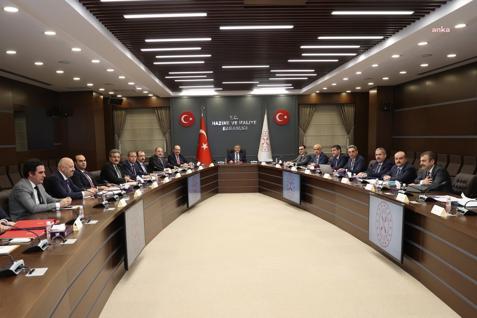 FİYAT İSTİKRARI KOMİTESİ ARZ GÜVENLİĞİ KONUSUNDA YENİ POLİTİKALAR OLUŞTURULMASINA KARAR VERDİ