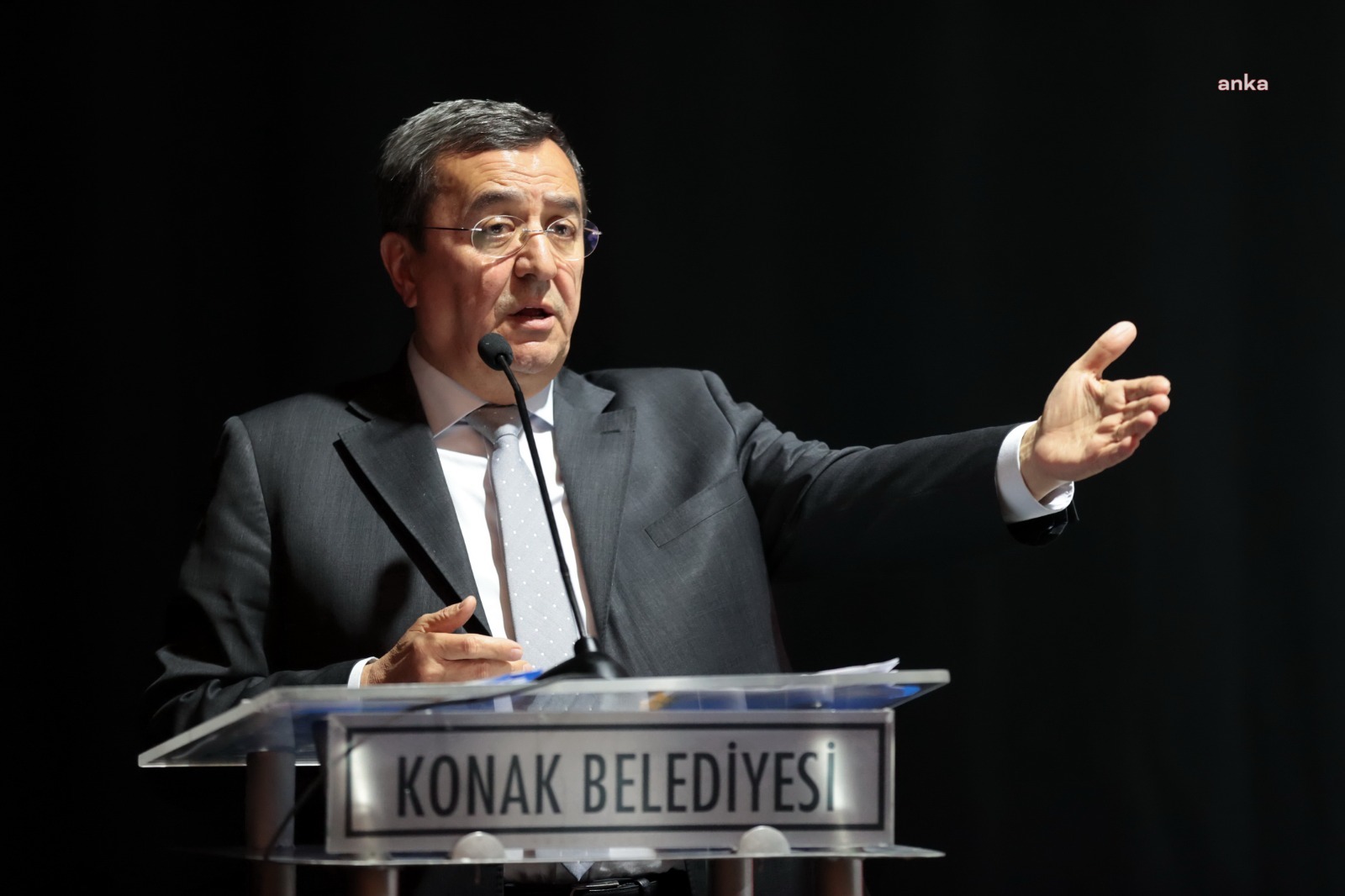BAŞKAN BATUR: "HİZMET VE PROJE YARIŞINDAYIZ. SEÇİM BEYANNAMESİNDE YER ALAN PROJELERİN YÜZDE 80'İNİ GERÇEKLEŞTİRDİK"