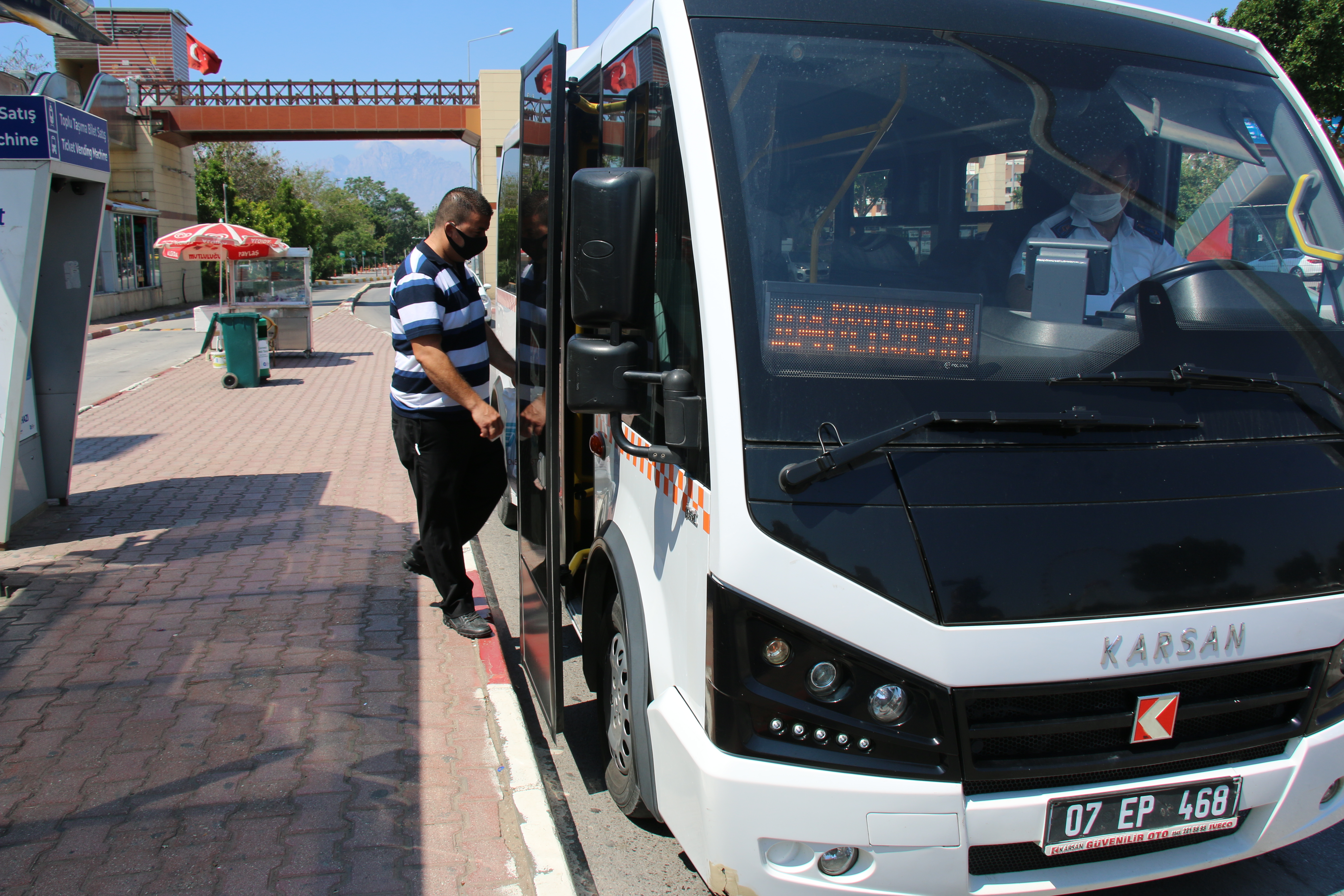 KONYAALTI SAHİL 104 NOLU HAT, SEFERE BAŞLADI