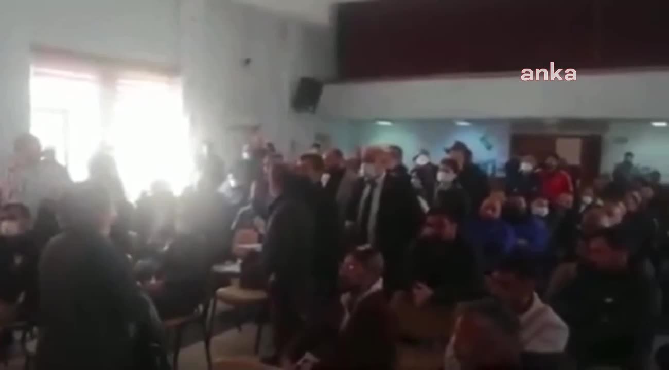 SİNOP’TA BALIK ÇİFTLİKLERİ İÇİN YAPILAN ÇED TOPLANTISI HALK TARAFINDAN ENGELLENDİ