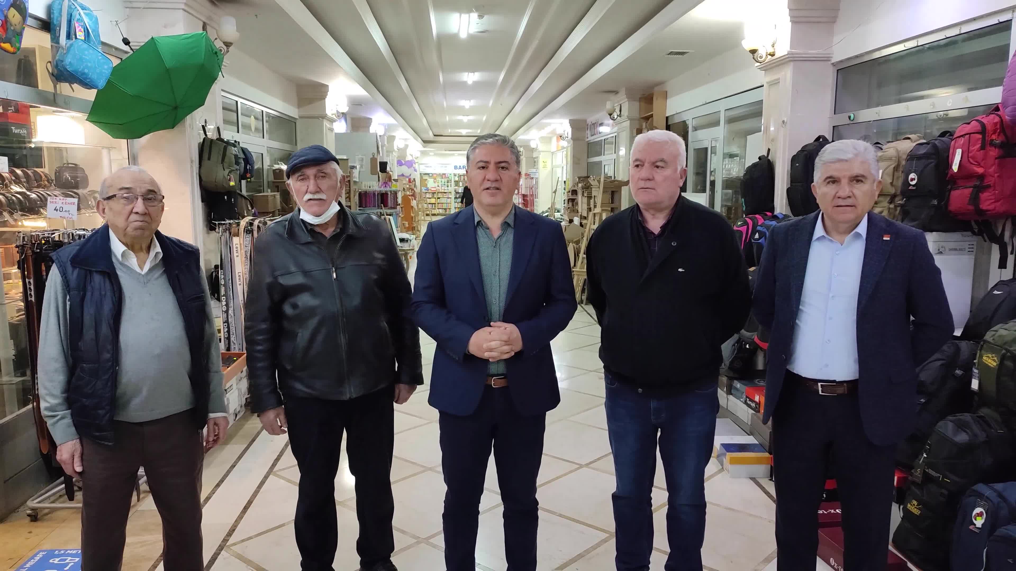 MURAT EMİR, ZAFER ÇARŞISI ESNAFINI ZİYARET ETTİ: “ZAFER ÇARŞISI’NIN İÇİNE ADETA ÖLÜ TOPRAĞI SERPİLMİŞ DURUMDA. MÜŞTERİ YOK”