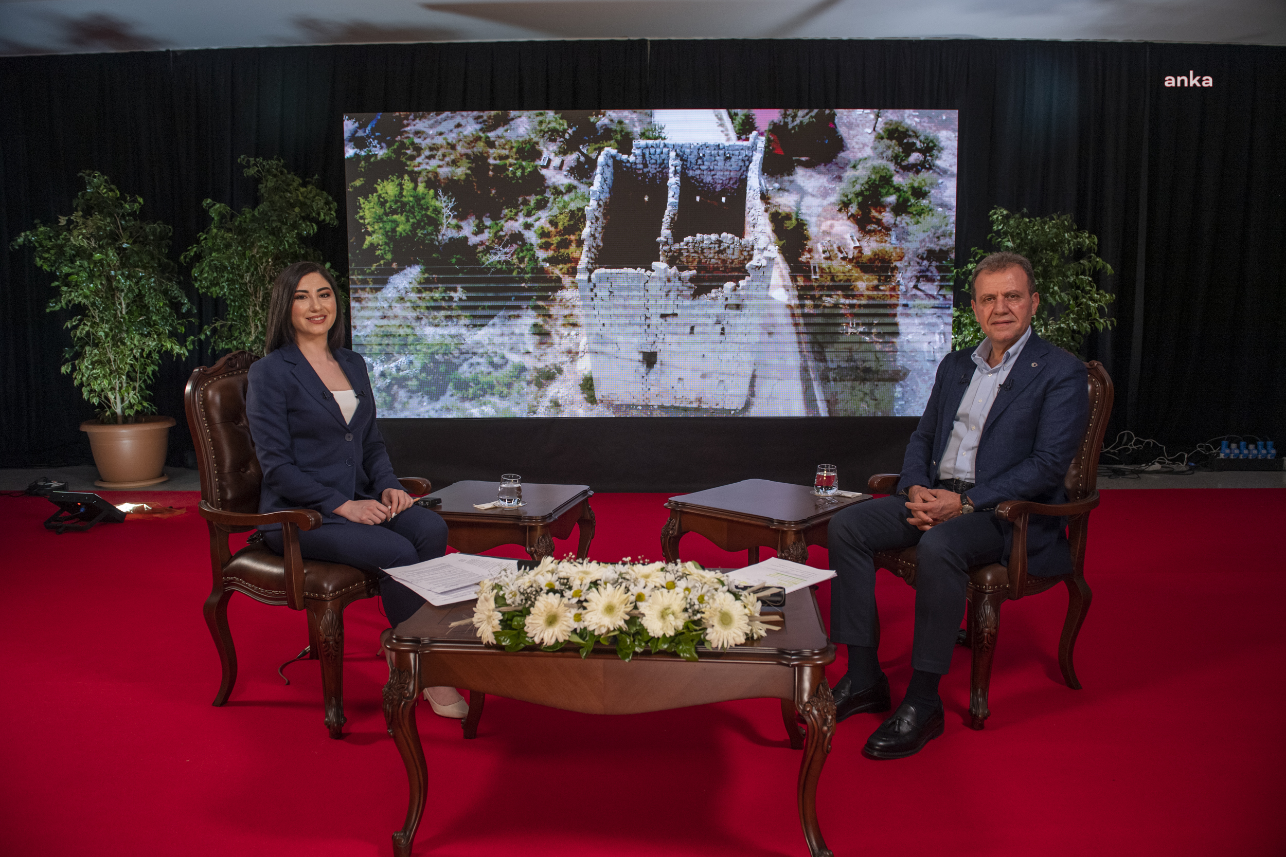 VAHAP SEÇER: “MERSİN ÇOK DAHA İYİ ŞEYLERE LAYIK. HEPSİ DE OLACAK”
