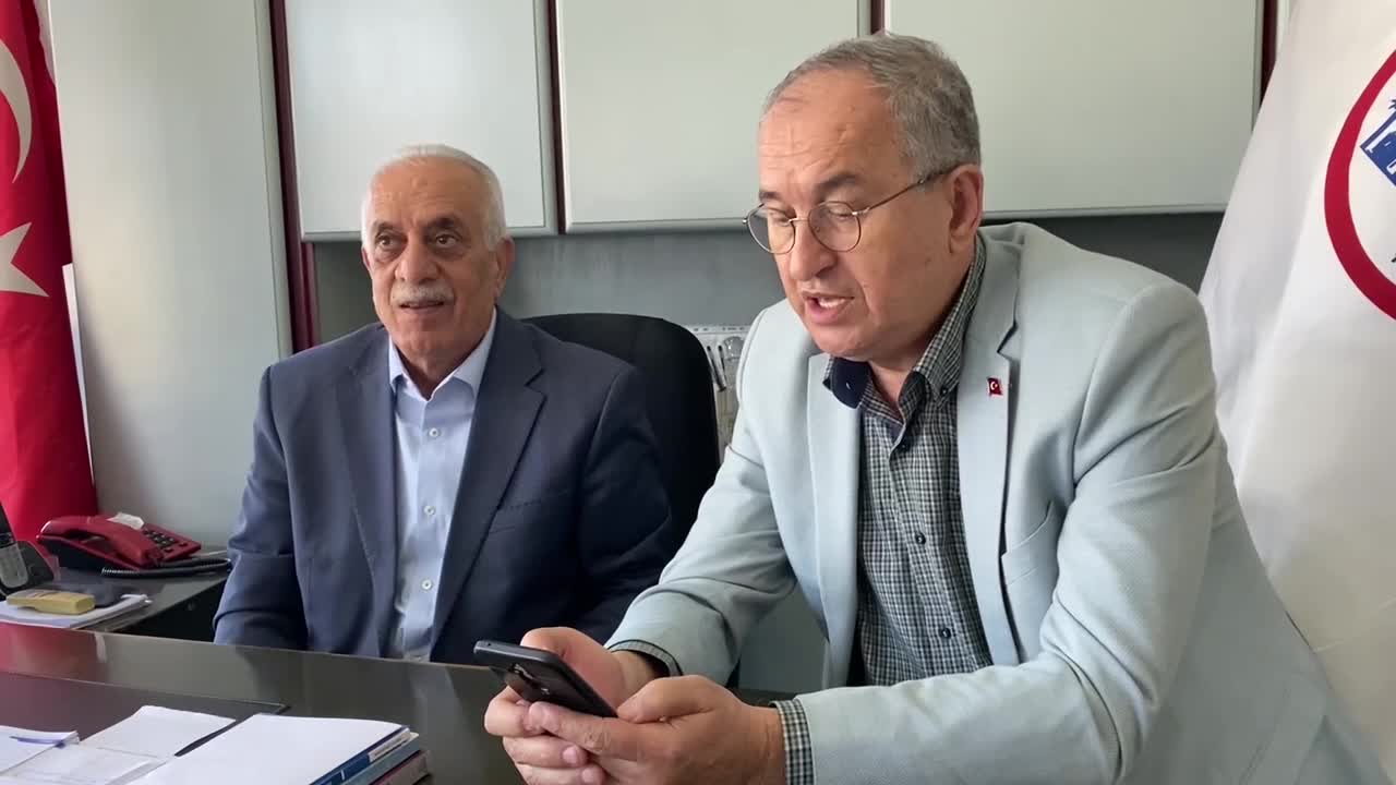 ATİLA SERTEL’İN DİNLEDİĞİ PAZARCILAR ODASI BAŞKANI: KİM YOKSULLUK YOK DİYORSA AKŞAM PAZARINA GİTSİN