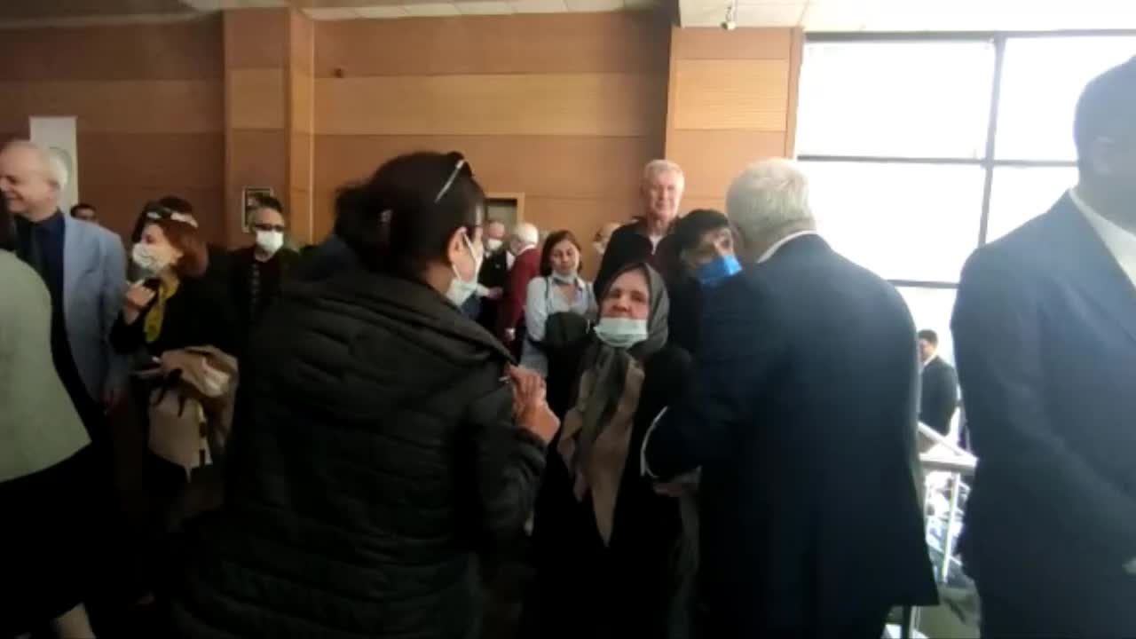 ESKİŞEHİR’DE “BEŞLİ ÇETE” KİTABI İÇİN İMZA GÜNÜ