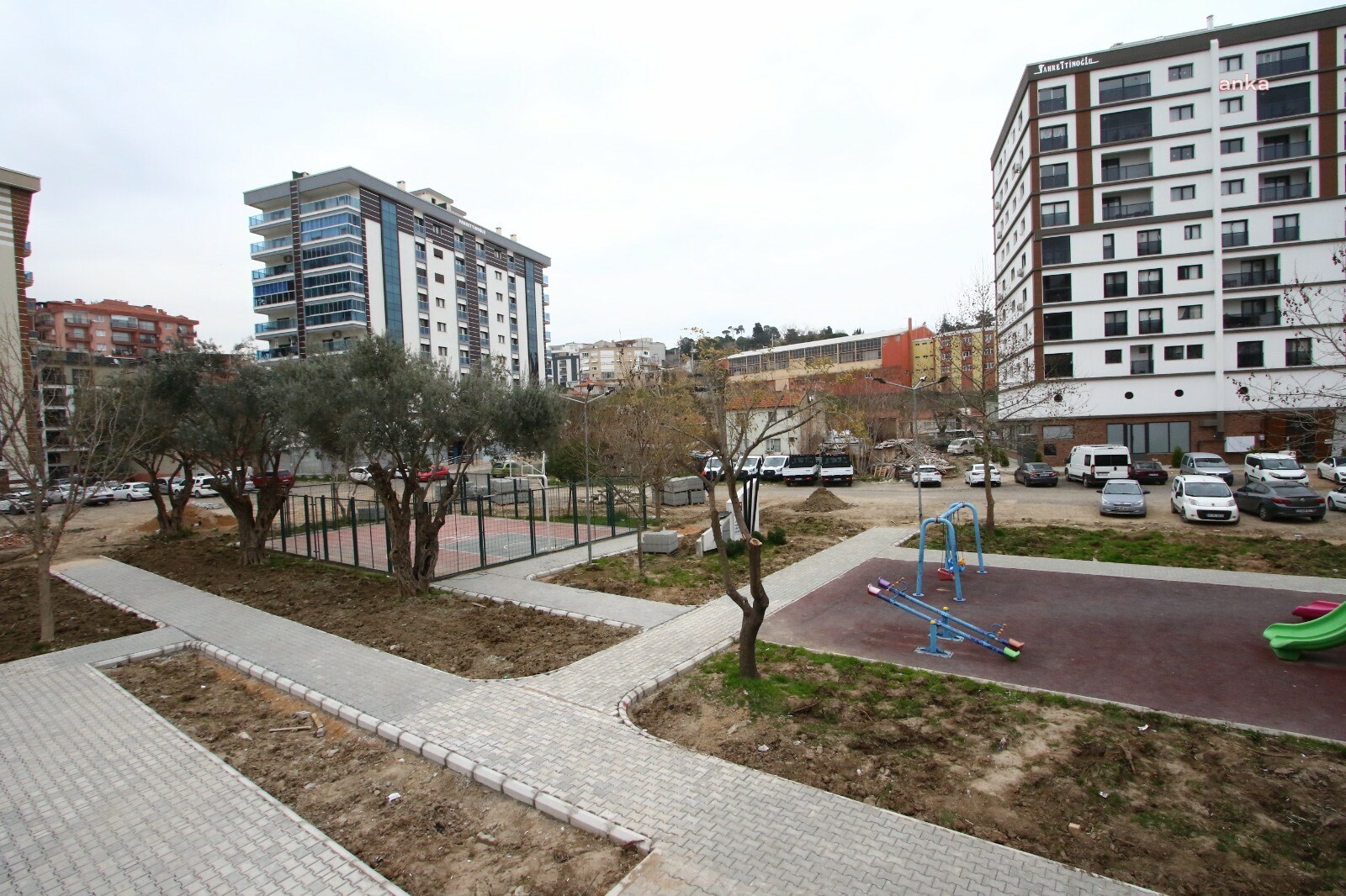 BAYRAKLI'DA KÖY ENSTİTÜLERİ PARKI YENİLENİYOR