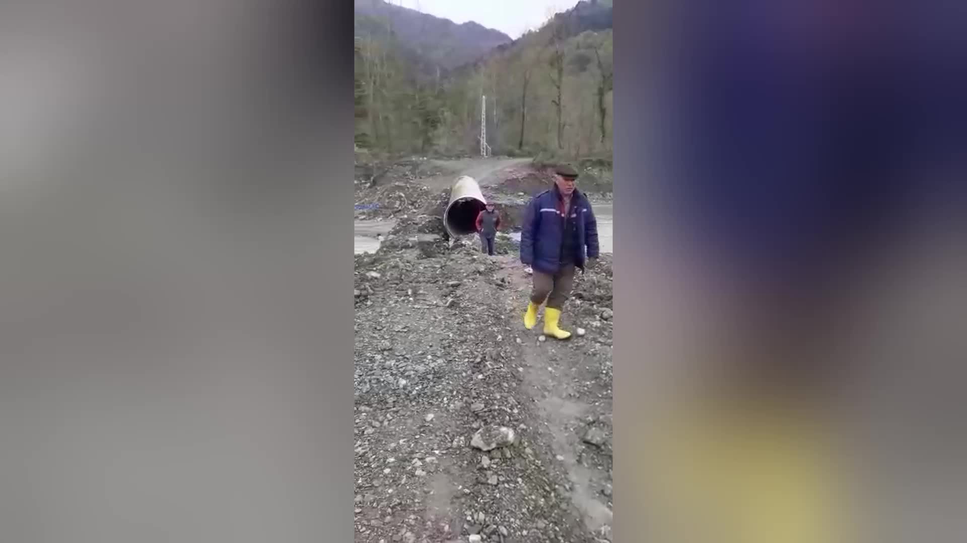 KÖPRÜ YIKILDI KASTAMONU KIZILCAKAYA KÖYÜNÜN İLÇE İLE BAĞLANTISI 10 GÜNDÜR KOPTU