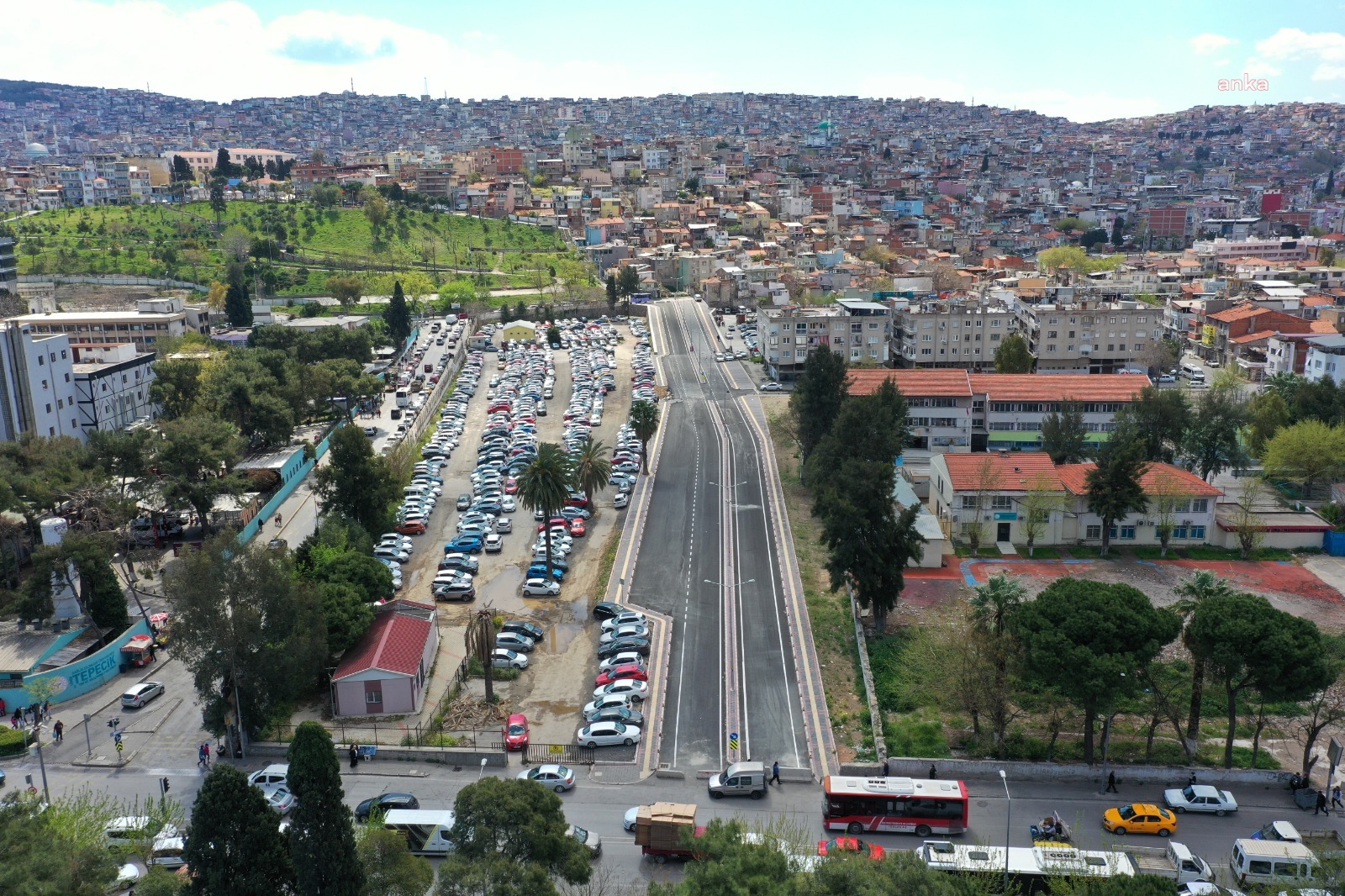 KONAK'TA TRAFİĞİ RAHATLATACAK YENİ YOL TAMAMLANDI
