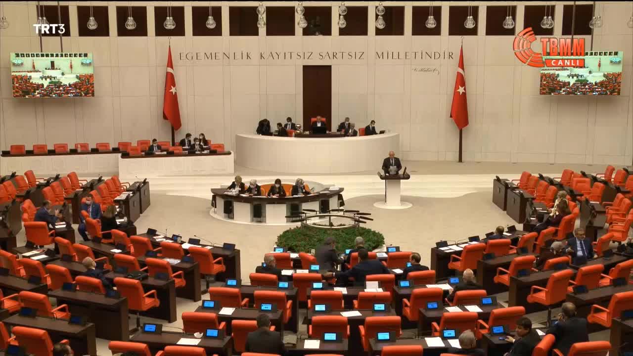 AHMET KAMİL EROZAN’DAN ZAMBİYA’YLA İMZALANAN ANLAŞMAYA TEPKİ: "SUYLA ALAKASI YOK ÜLKENİN. NASIL YAPACAKSINIZ BU GEMİ ZİYARETİNİ"