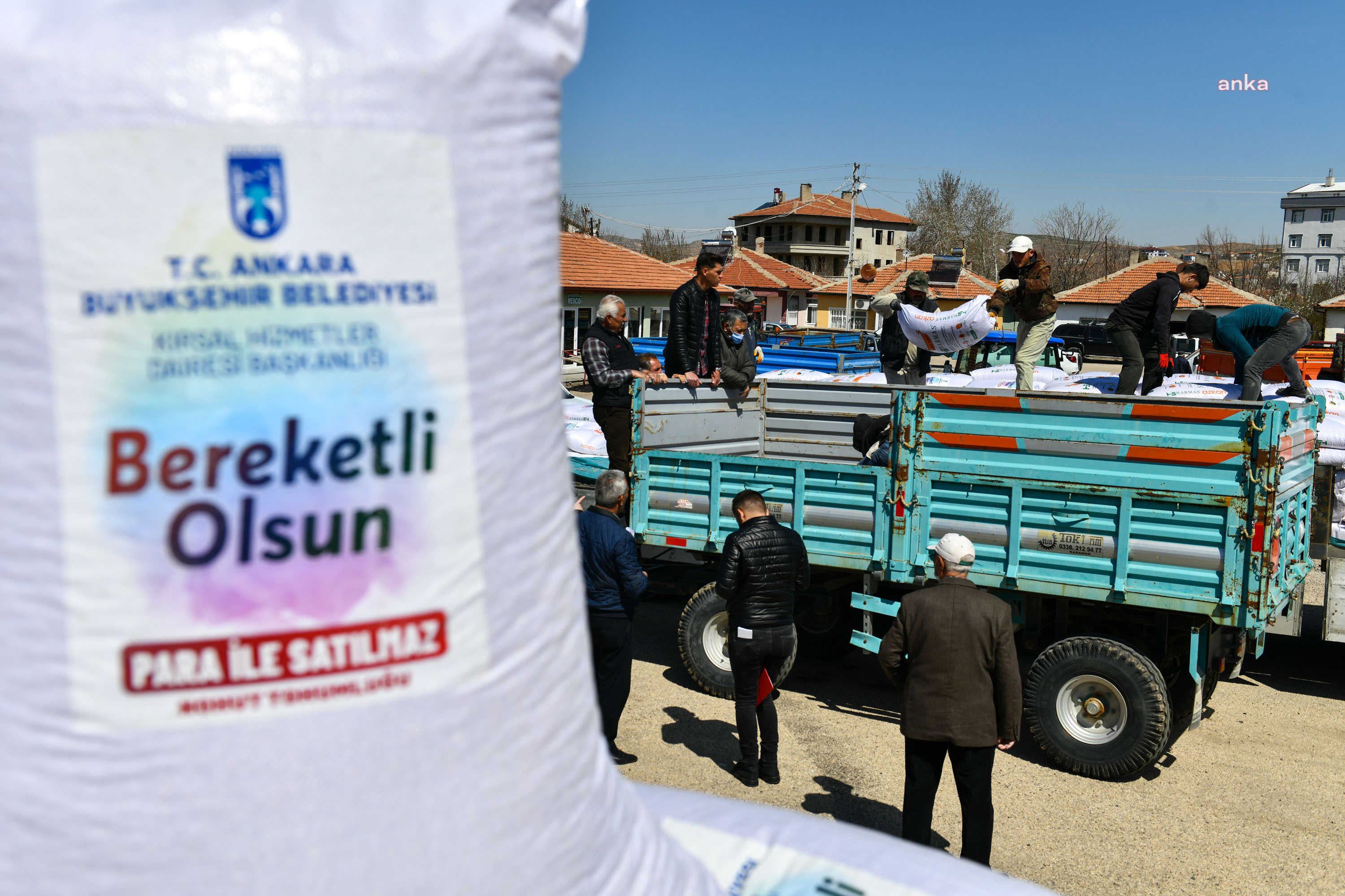 ANKARA BÜYÜKŞEHİR, ÇİFTÇİYE BU YILKİ NOHUT TOHUMU DESTEĞİNE BAŞLADI