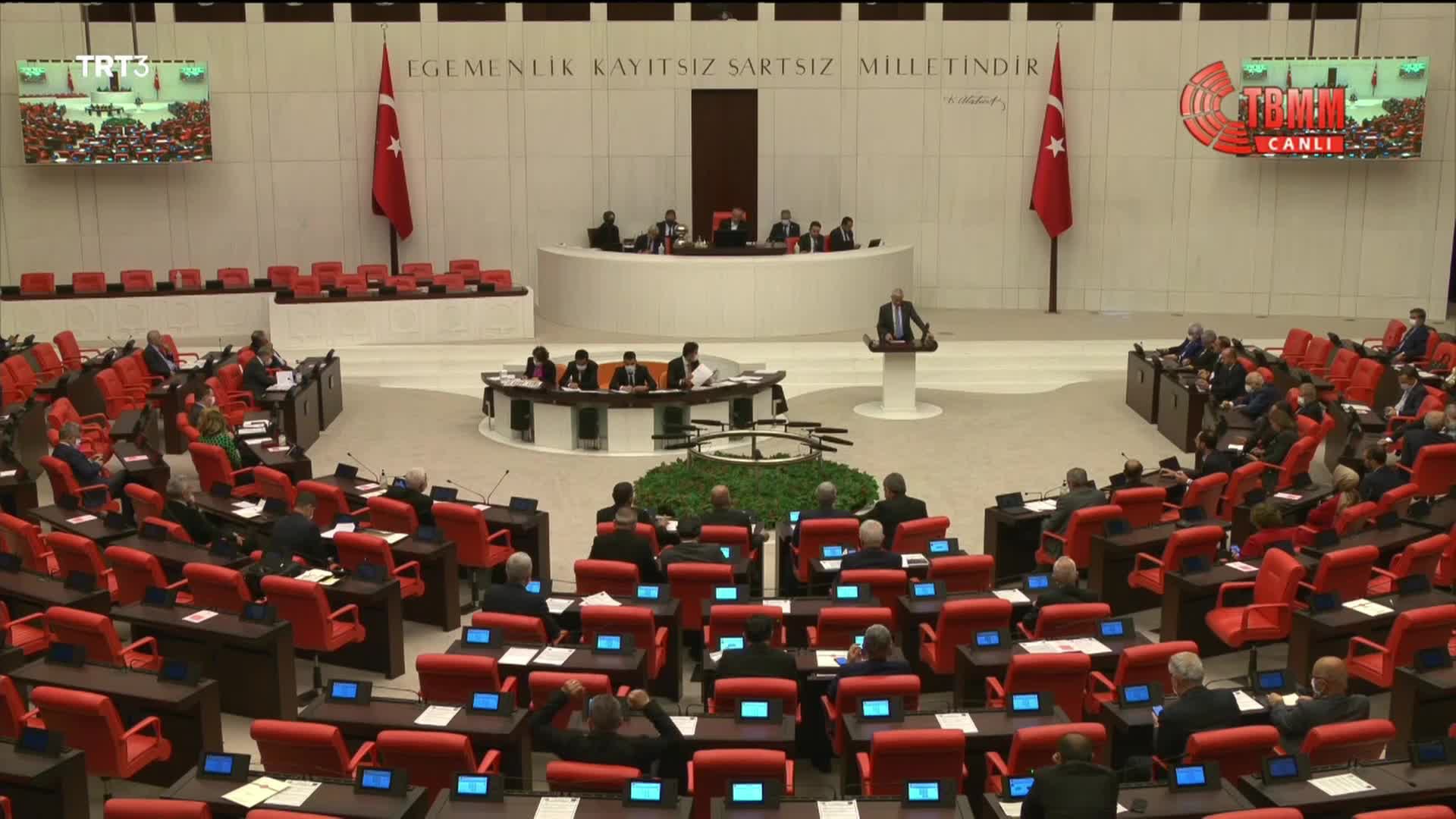 ‘TARIMDA İTHALAT’ ELEŞTİRİSİNE AKP’Lİ KILIÇ’DAN YANIT: BİZ İTHALATI TÜKETİCİMİZİ KORUMAK ADINA KÜÇÜK KÜÇÜK YAPTIRIRIZ