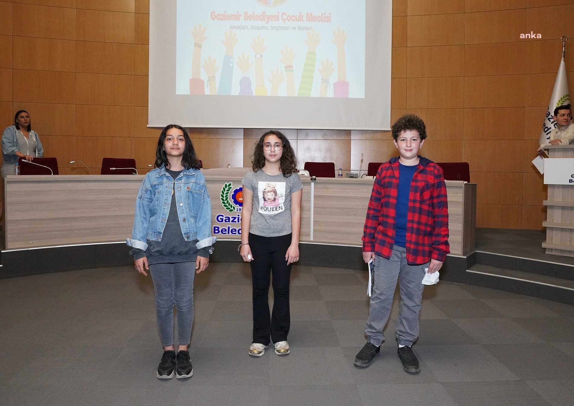 GAZİEMİR BELEDİYESİ ÇOCUK MECLİSİ’NDE İLK TOPLANTI YAPILDI