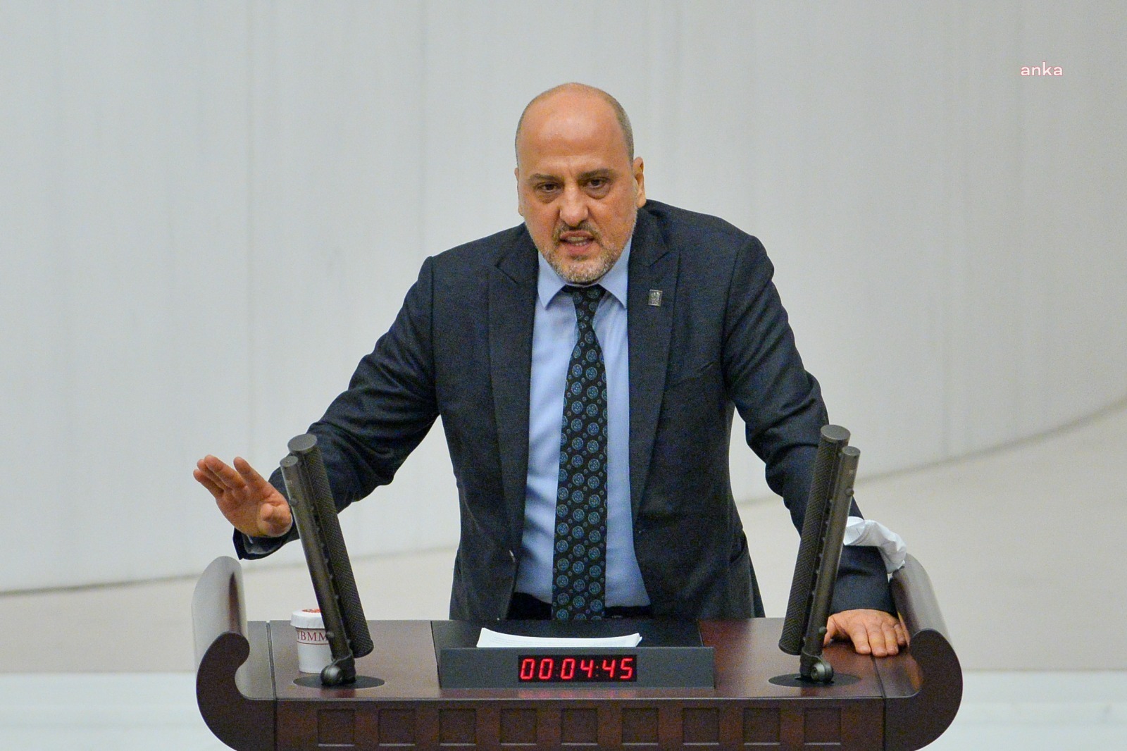 TİP MİLLETVEKİLİ ŞIK’TAN, CUMHURBAŞKANLIĞI’NA “ALİ OSMAN AKAT” SORUSU: “TUTUKLANDIĞI OPERASYONUN 4 AY GİZLENMESİNİN GEREKÇESİ NEDİR?”