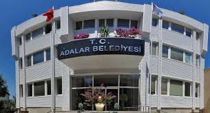 ADALAR BELEDİYESİ'NE POMPALI TÜFEKLE SALDIRI