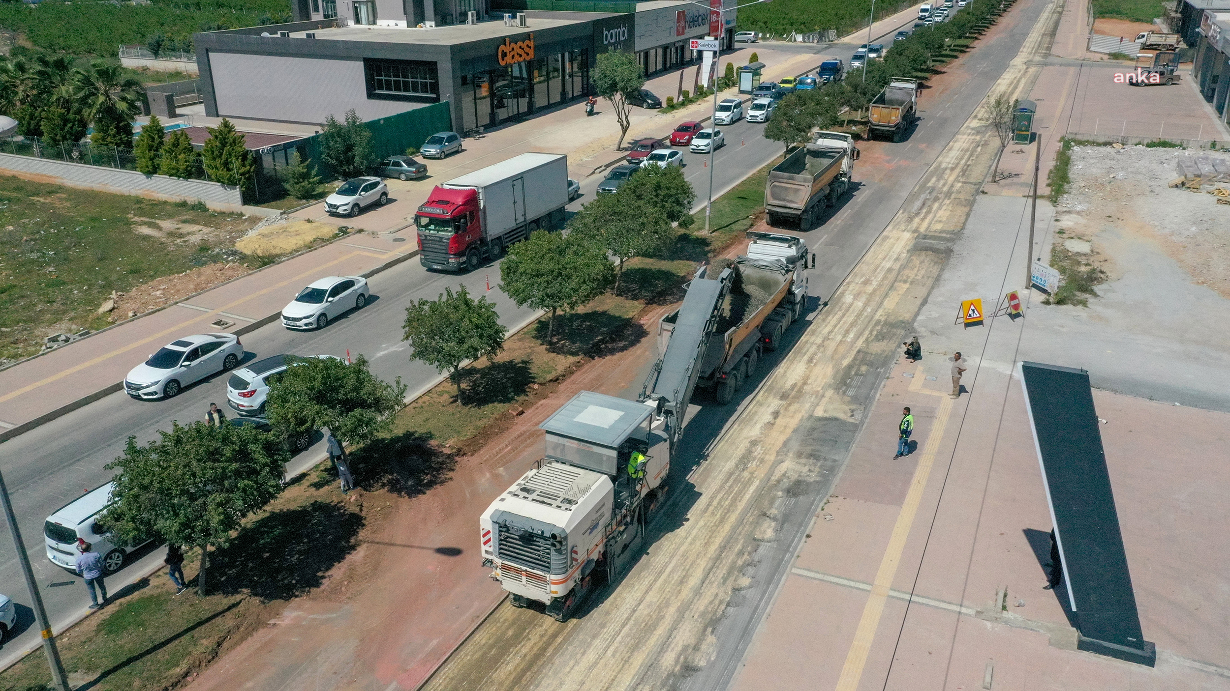 MERSİN BÜYÜKŞEHİR, 3. ÇEVRE YOLU YENİLEME ÇALIŞMALARINI BAŞLATTI