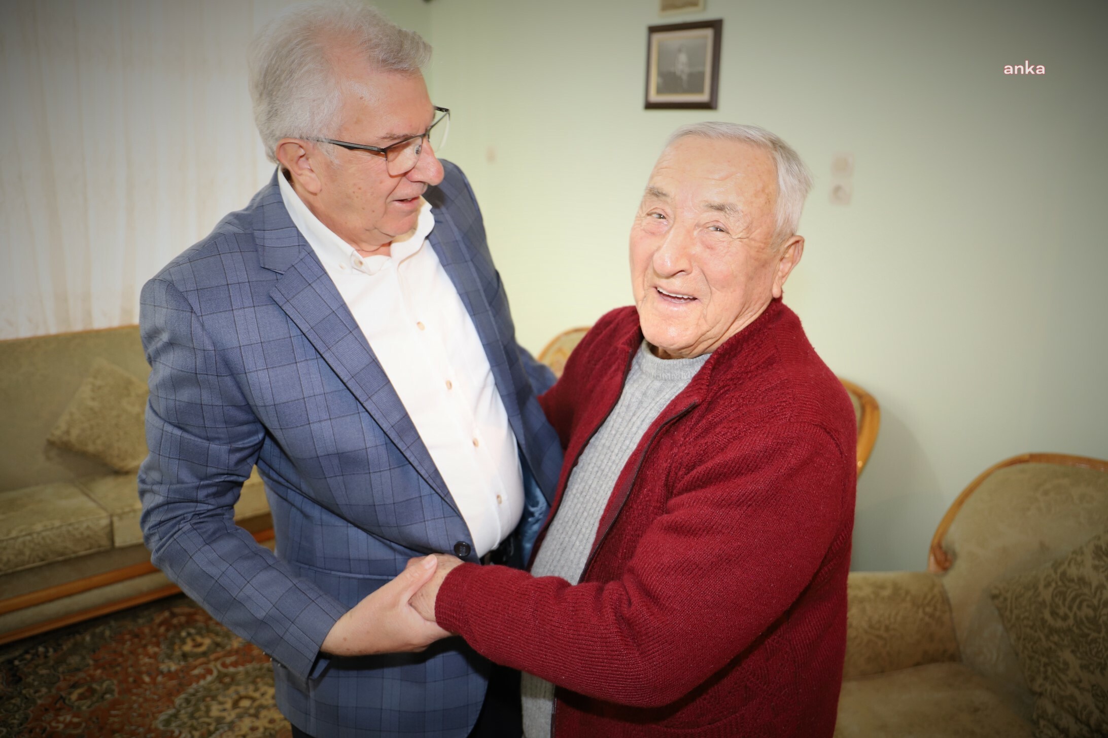 ÖDEMİŞ BELEDİYE BAŞKANI ERİŞ’TEN KÖY ENSTİTÜLÜ ÖĞRETMENLERE ZİYARET