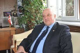 UĞUR BAYRAKTUTAN, CHP AFİŞLERİNİN TOPLATILMASINI MECLİS GÜNDEMİNE TAŞIDI