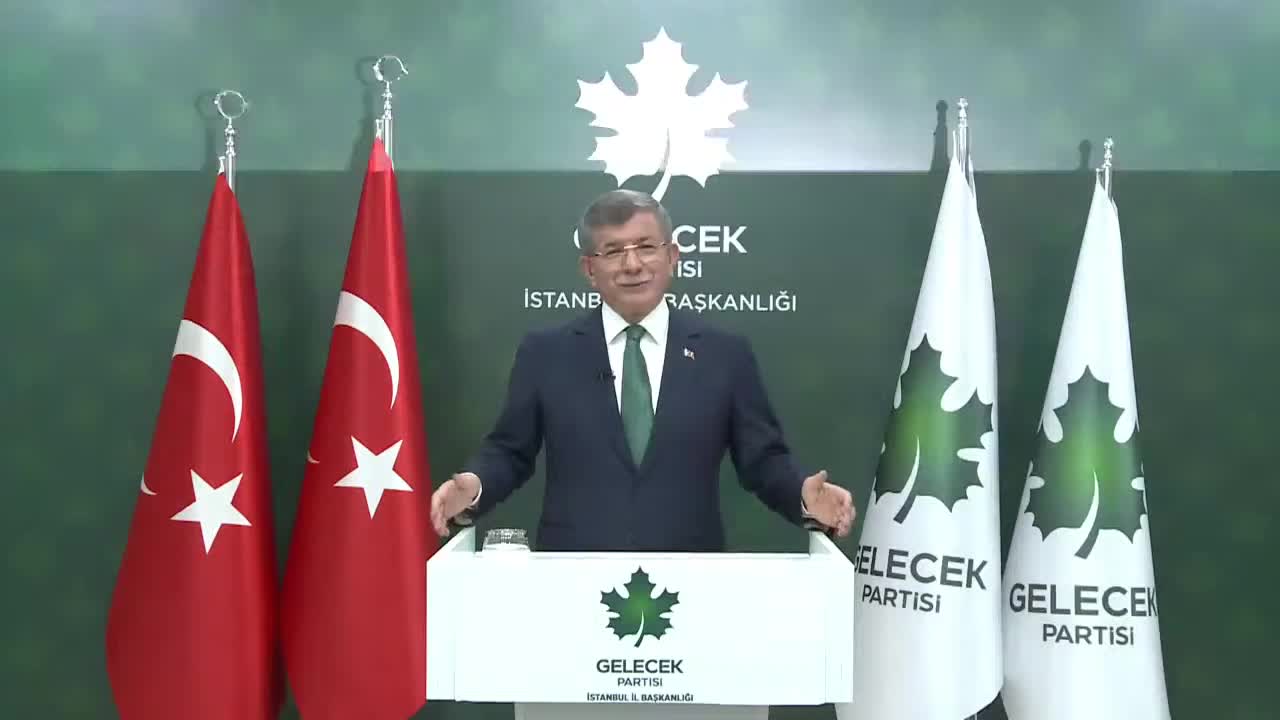 DAVUTOĞLU:  CELLADINA AŞIK OLAN BİR İKTİDAR VAR ÖNÜMÜZDE