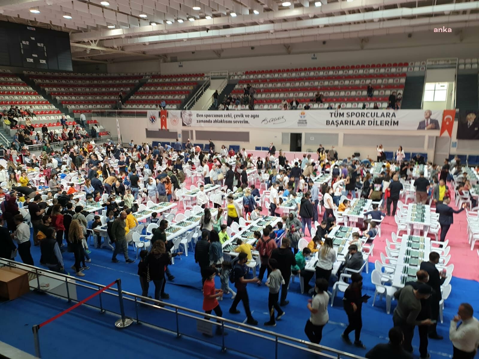 ADANA’DA 23 NİSAN KUTLAMALARI SATRANÇ TURNUVASI İLE BAŞLADI