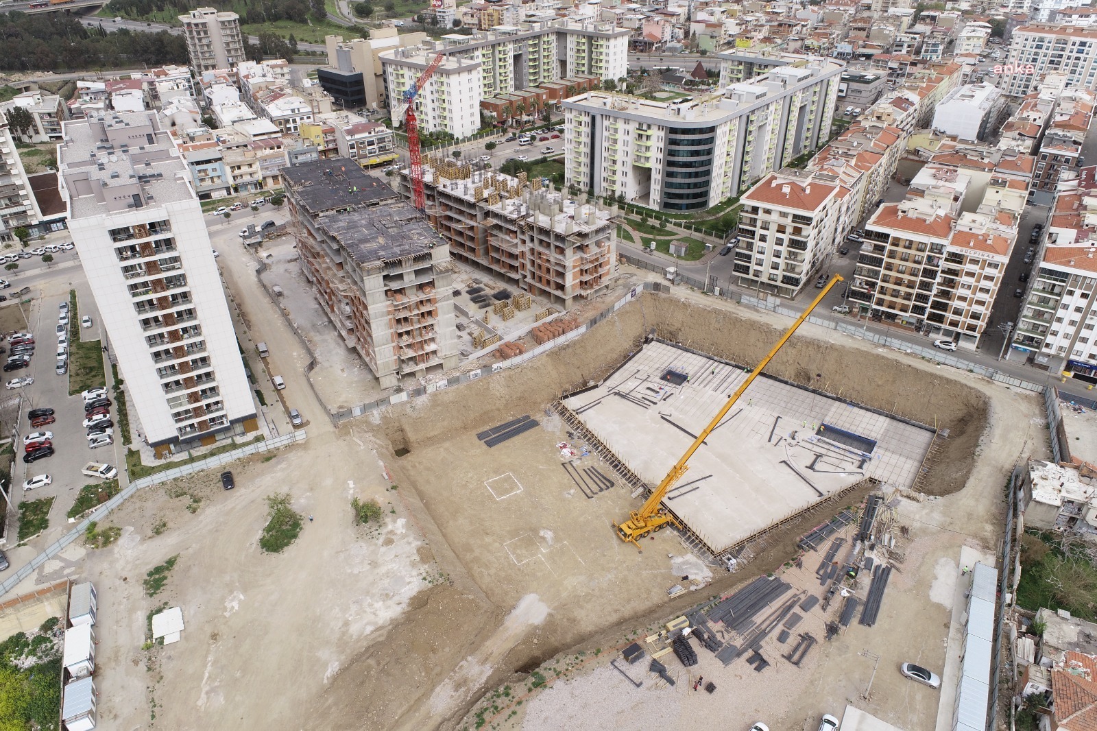 İZMİR’İN KENTSEL DÖNÜŞÜMÜNDE İKİ ÖNEMLİ ADIM