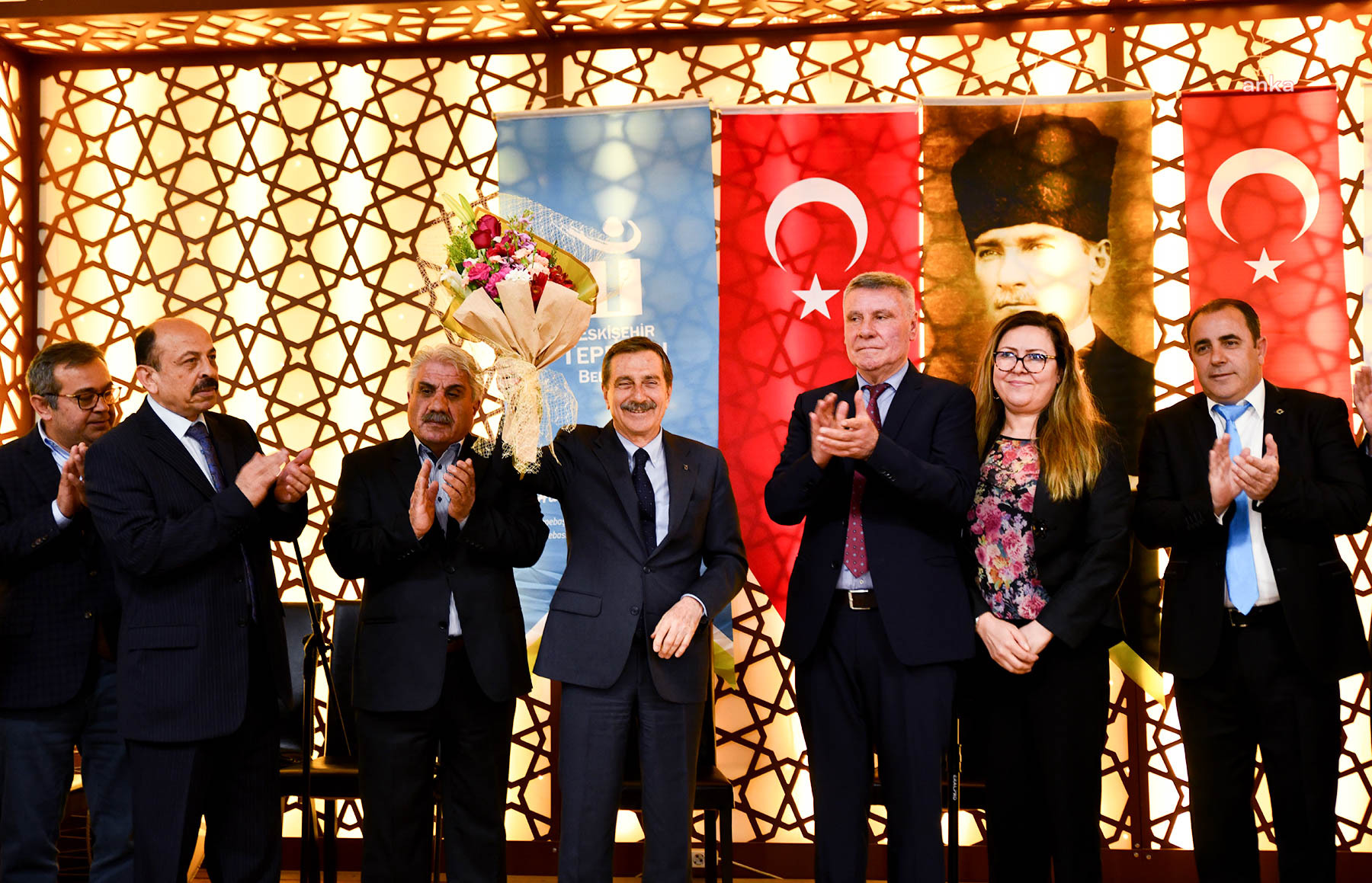 Tepebaşı Belediye Başkanı Ataç, Sivrihisarlılarla iftarda buluştu