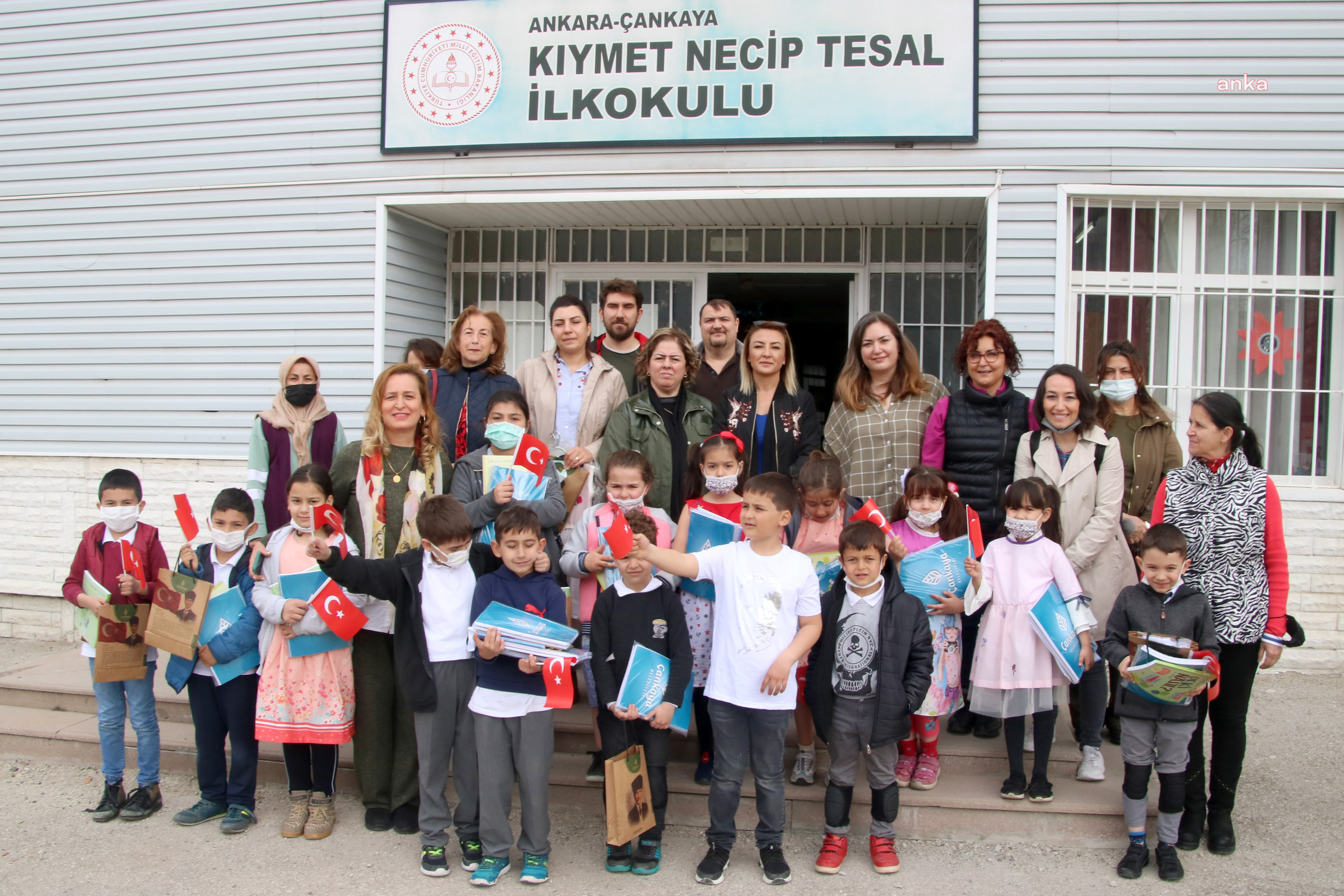 23 NİSAN ÖNCESİ ÇOCUKLARA ÇANKAYA BELEDİYESİ'NDEN HEDİYE
